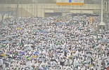 Pilgrims throng Arafat for peak of Haj