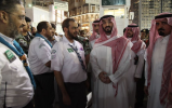 نائب أمير منطقة مكة المكرمة يقف ميدانيًا على جهود الجهات الأمنية والفرق التطوعية بالمسجد الحرام